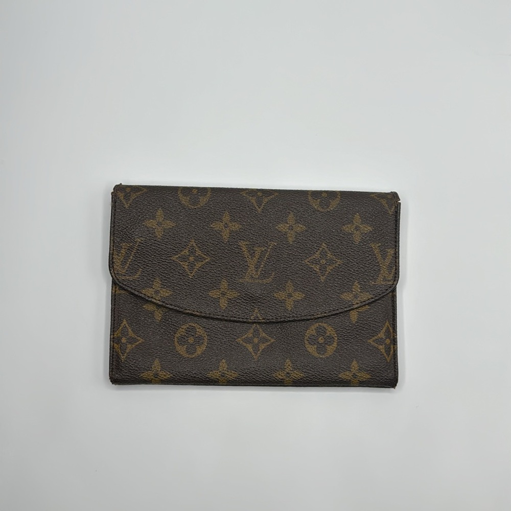 Louis Vuitton Wallet - Picture 2 of 10